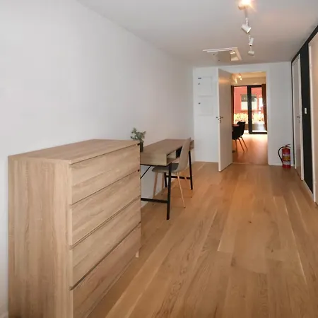Polar Harbor Apartment *